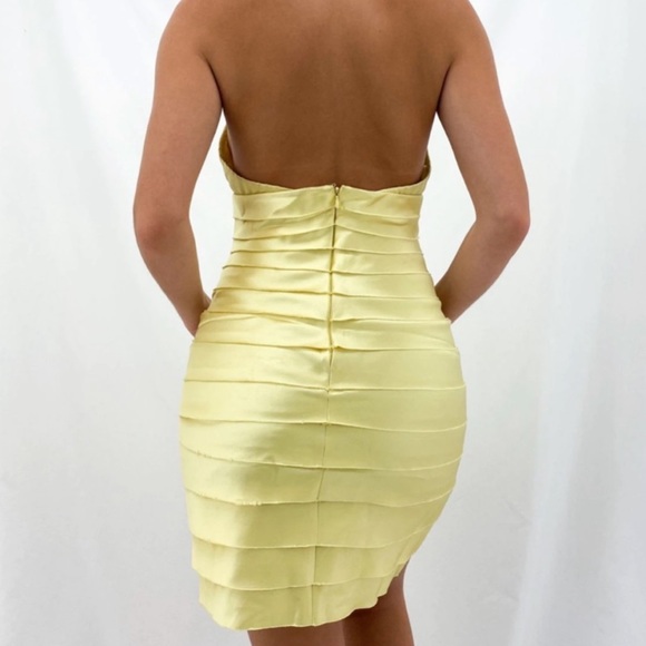 BCBG Max Azria Yellow Halter Neckline Sleeveless Mini Length Dress - Picture 2 of 3
